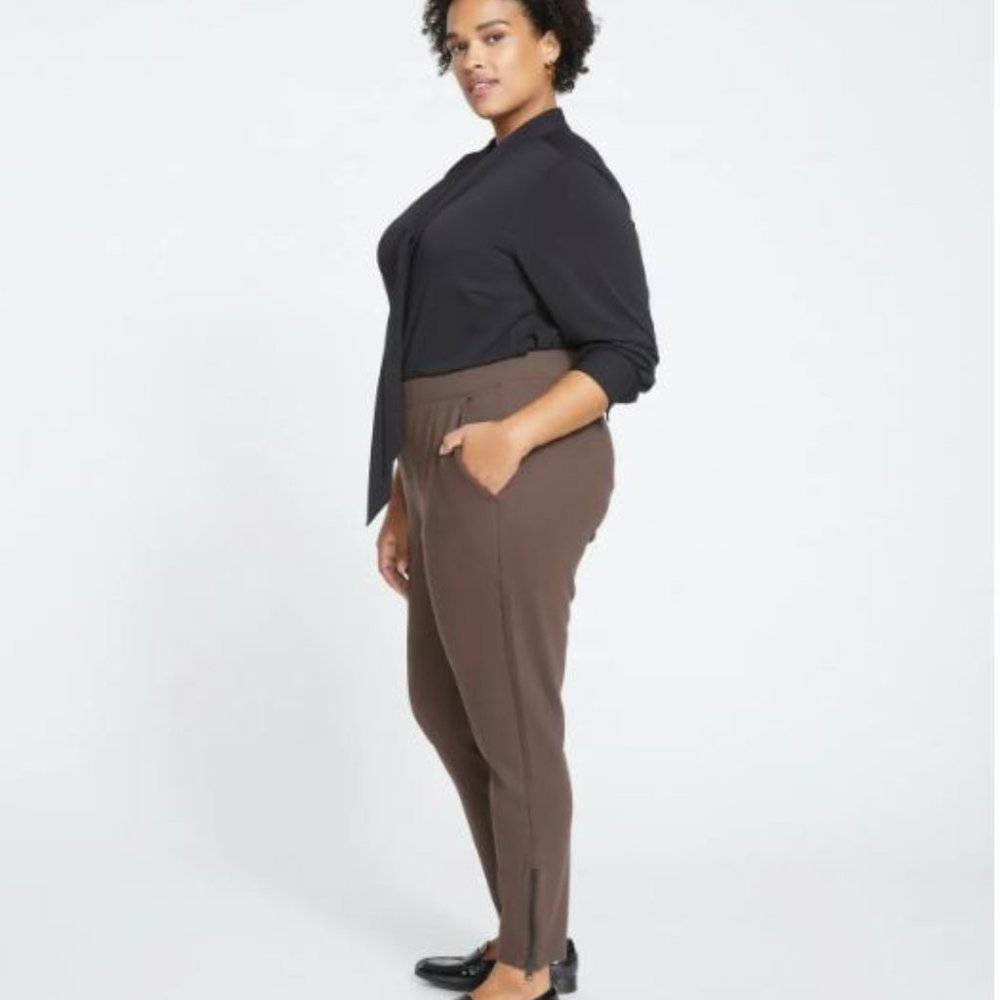 NWT Universal Standard Moro Pocket Ponte Skinny Pants Size M (19-20W)